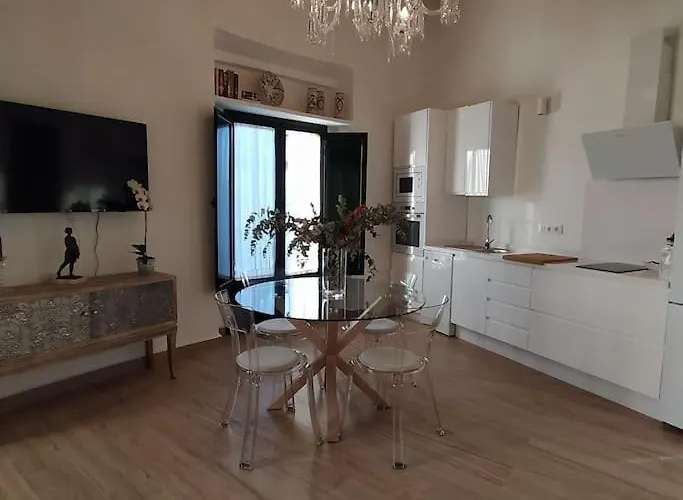 Casa Mora Triana *