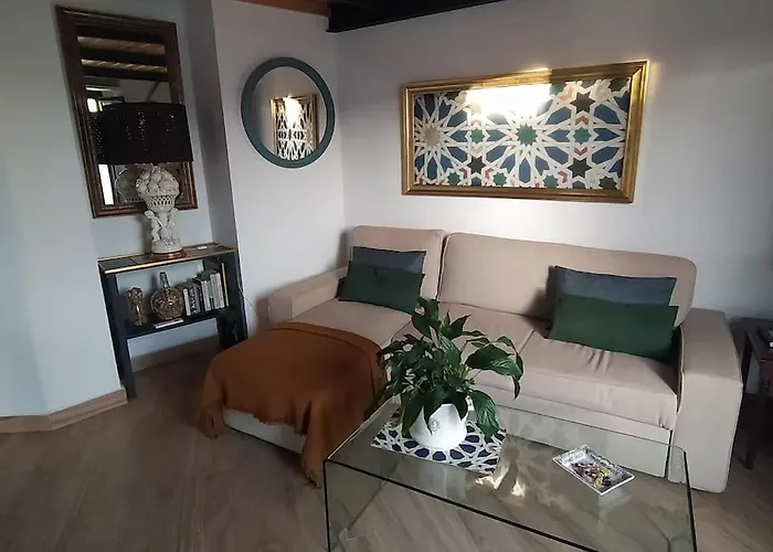 Casa Mora Triana