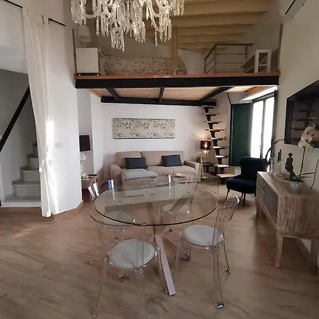 Casa Mora Triana セビリア